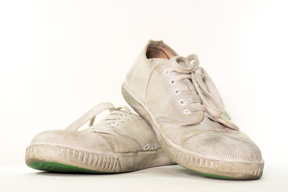 How to Clean White Canvas Shoes and Remove Any Yellow Stains on Them